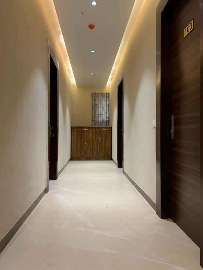 Hotel Alpine Plaza Shahpur  Екстер'єр фото