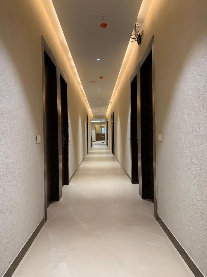 Hotel Alpine Plaza Shahpur  Екстер'єр фото