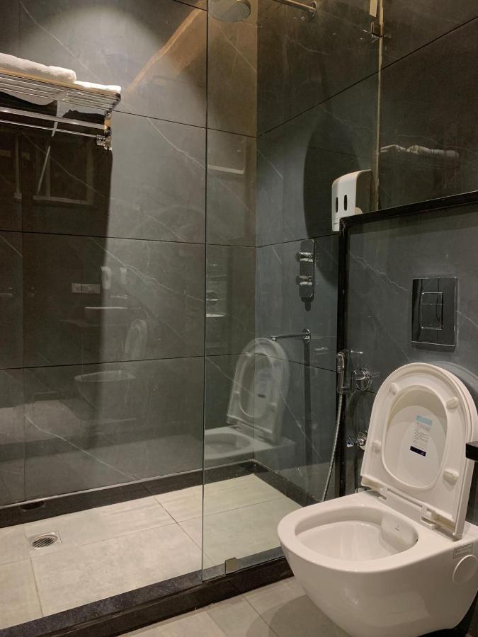 Hotel Alpine Plaza Shahpur  Екстер'єр фото